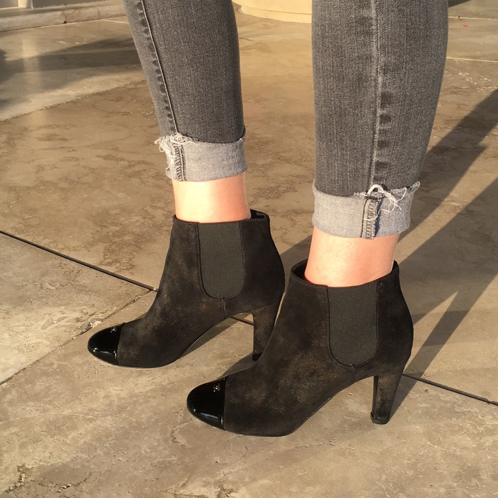 Chanel booties size 39 1/2 but fits size 9/39 also - Picture 3 of 8